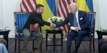 Biden Publicly Apologizes To Zelenskyy, Tells Him It’s Republicans Fault For Ukraine Aid Troubles
